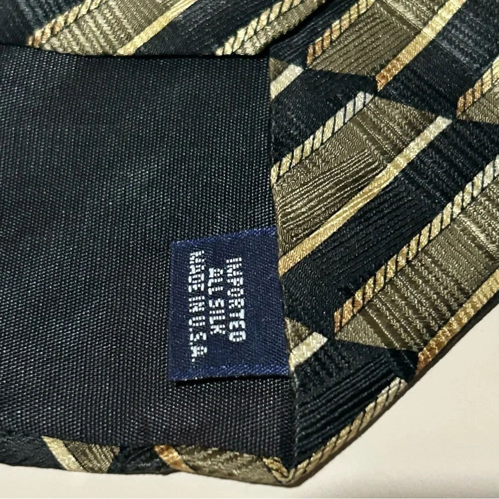Barry Wells 100% Silk Striped Black and Gold 59” Men's Tie